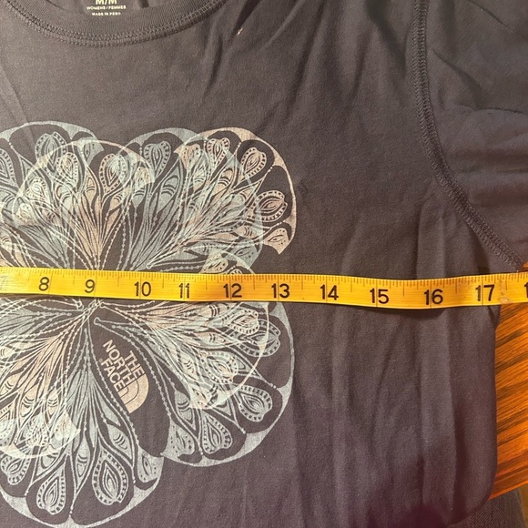 The North Face Blue Long Sleeve Floral Tee Size M - Picture 8 of 8